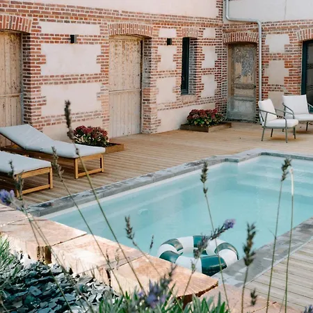 Maison Eudoise, Piscine Et